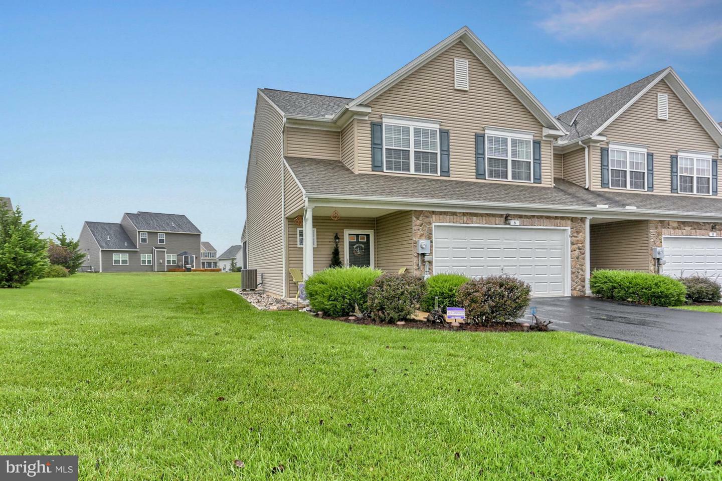 Property Photo:  6 Musket Drive  PA 17325 