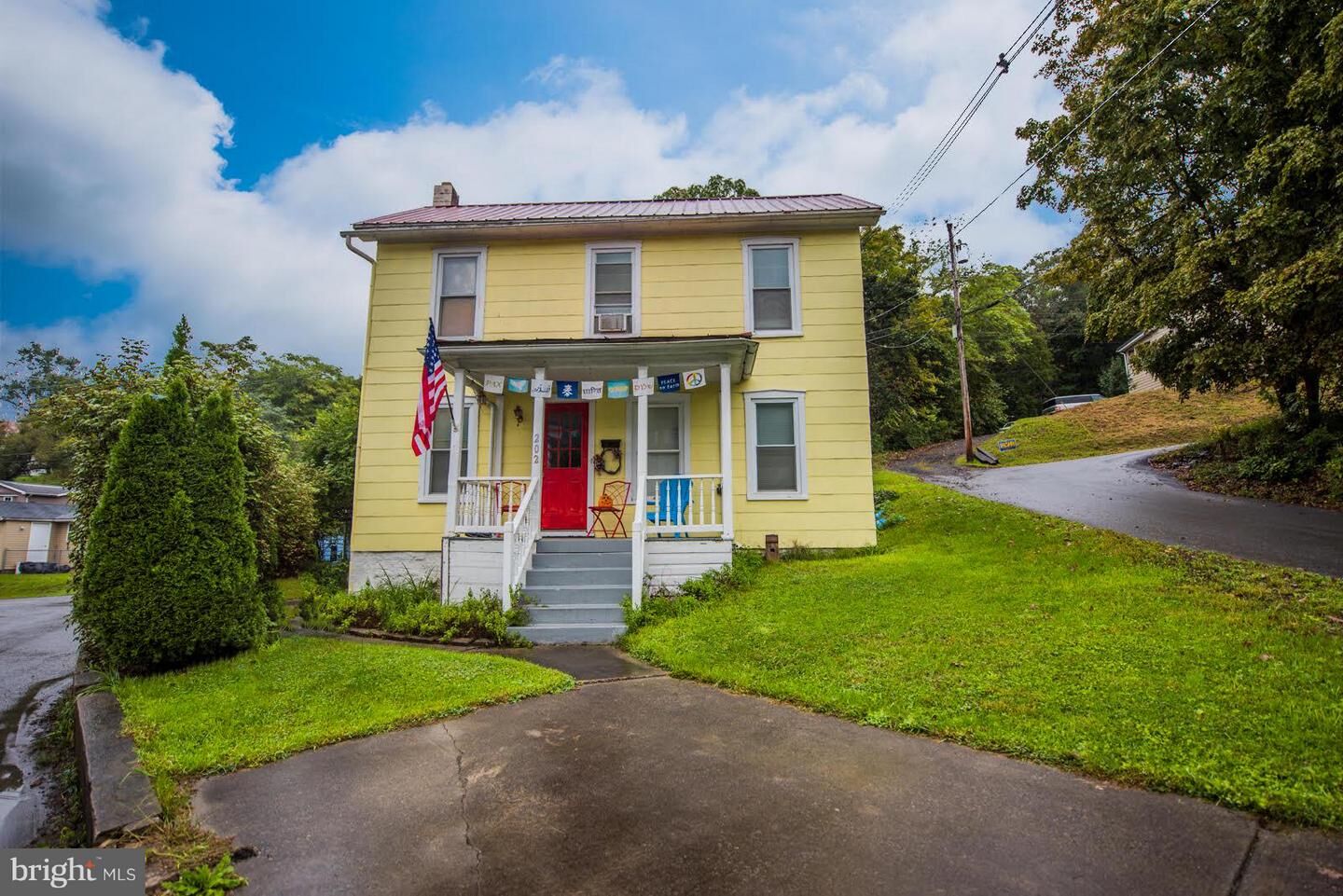 Property Photo: 202 Independence Street WV 25411