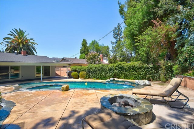 Property Photo:  8408 Fable Avenue  CA 91304 