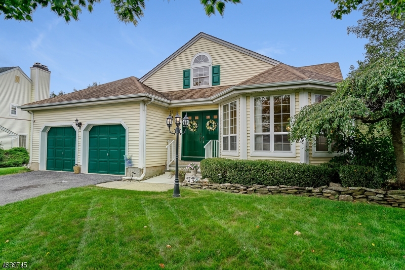 Property Photo: 11 Creek Trl NJ 08876