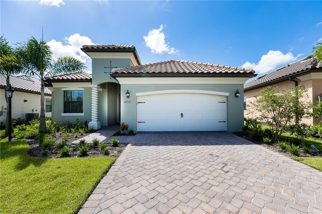 Property Photo:  16512 Hillside Circle  FL 34202 