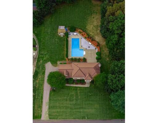 Property Photo:  9 Pine Grove Cir  MA 01028 