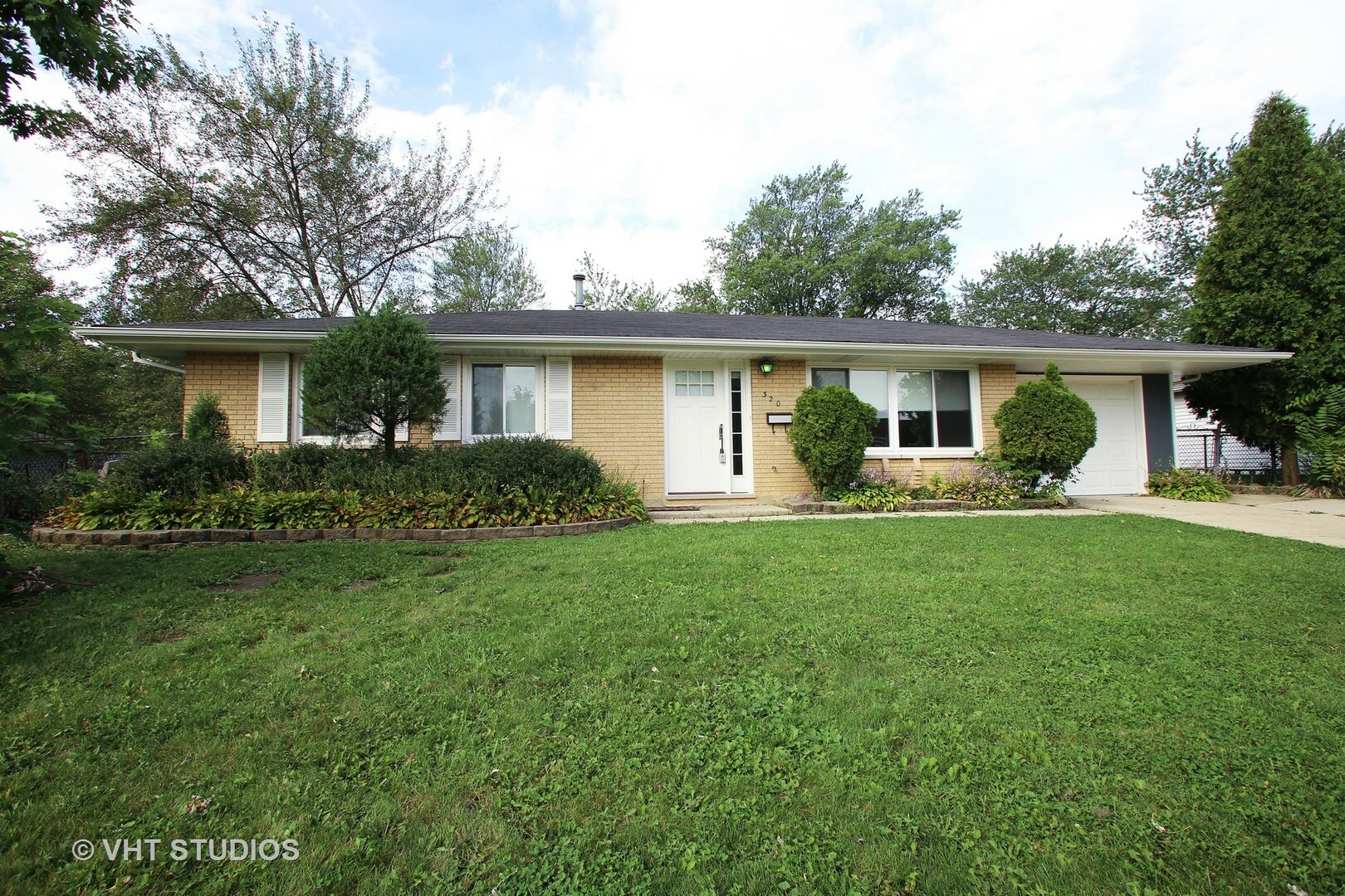 Property Photo: 320 North Salem Drive IL 60194