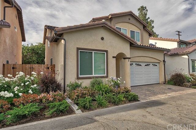 Property Photo: 8601 Noble Avenue 3 CA 91343