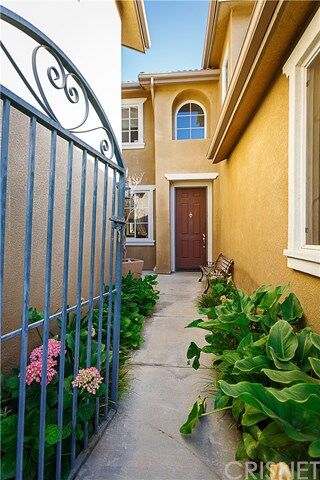 Property Photo:  29002 Capri Court  CA 91384 