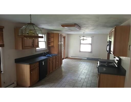 Property Photo: 801 Aldrich St MA 01569
