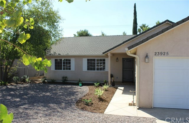 Property Photo:  23925 Vista Way  CA 92587 