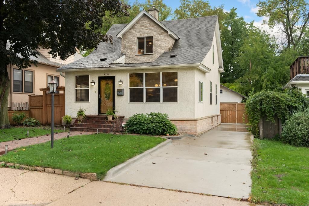 Property Photo:  4732 Bryant Avenue S  MN 55419 