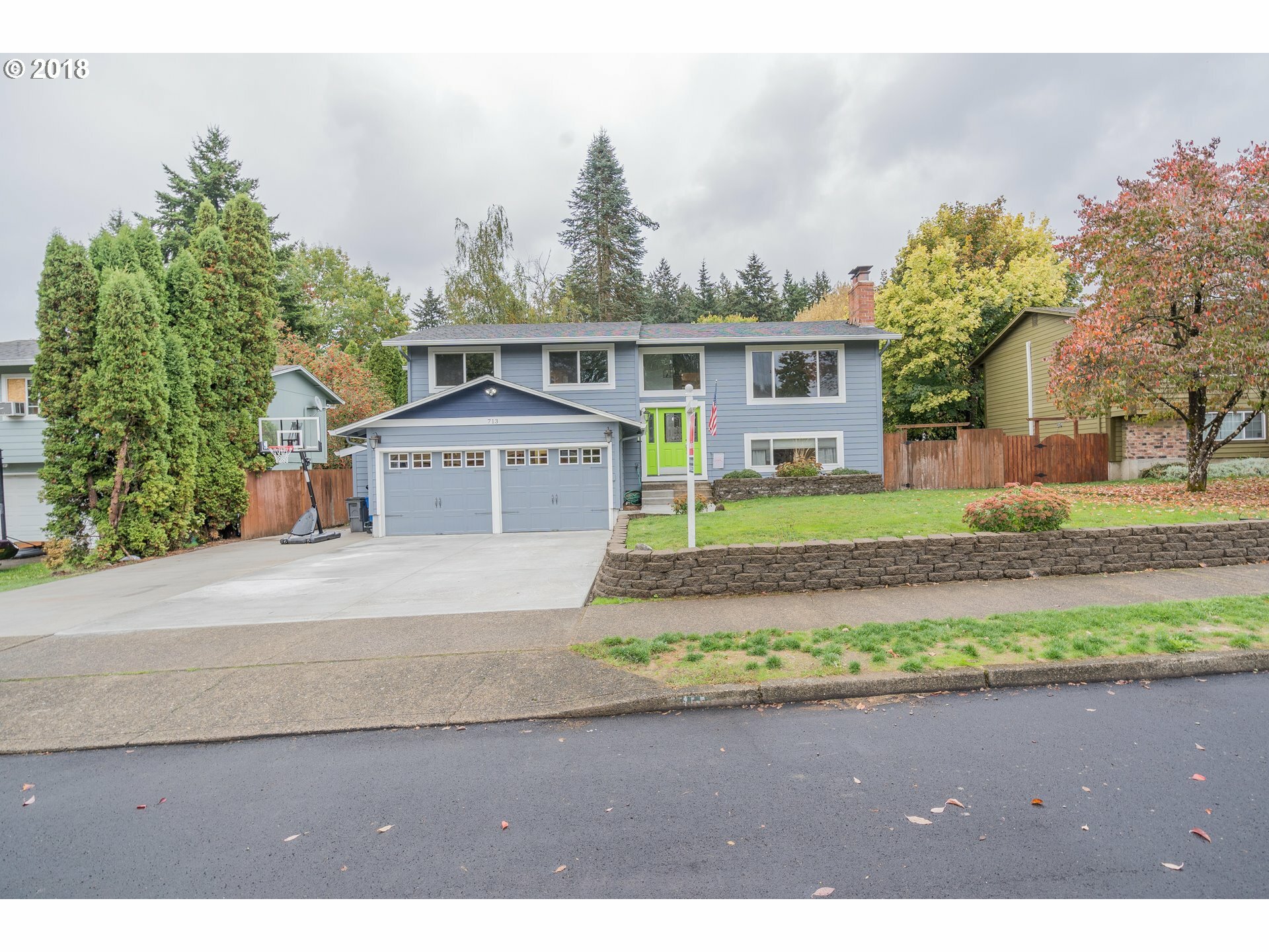 Property Photo:  713 NE 151st Ave  WA 98684 