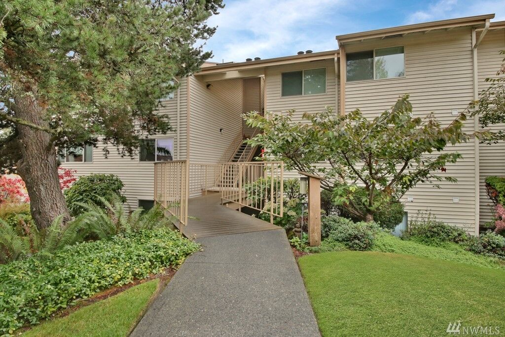 Property Photo:  7606 37th St W D3  WA 98466 