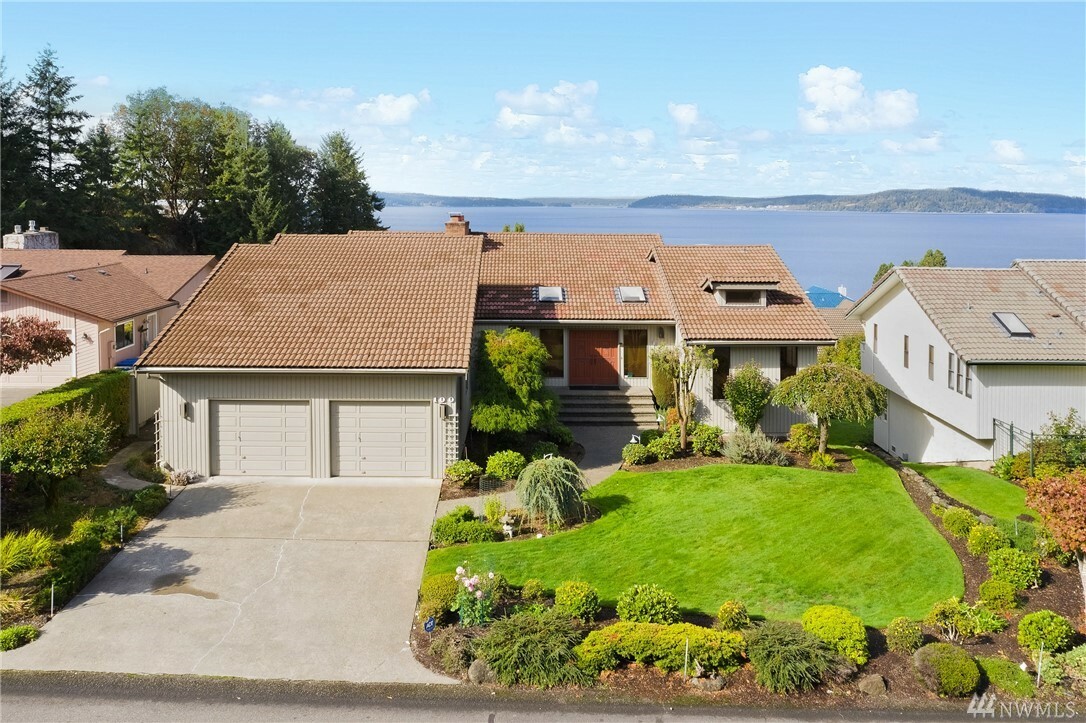 Property Photo:  100 Chinook Lane  WA 98388 