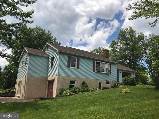 Property Photo: 1498 Mountain Road PA 17372