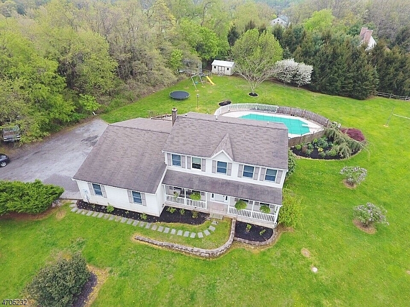 Property Photo:  2 Grafton Rd  NJ 08559 