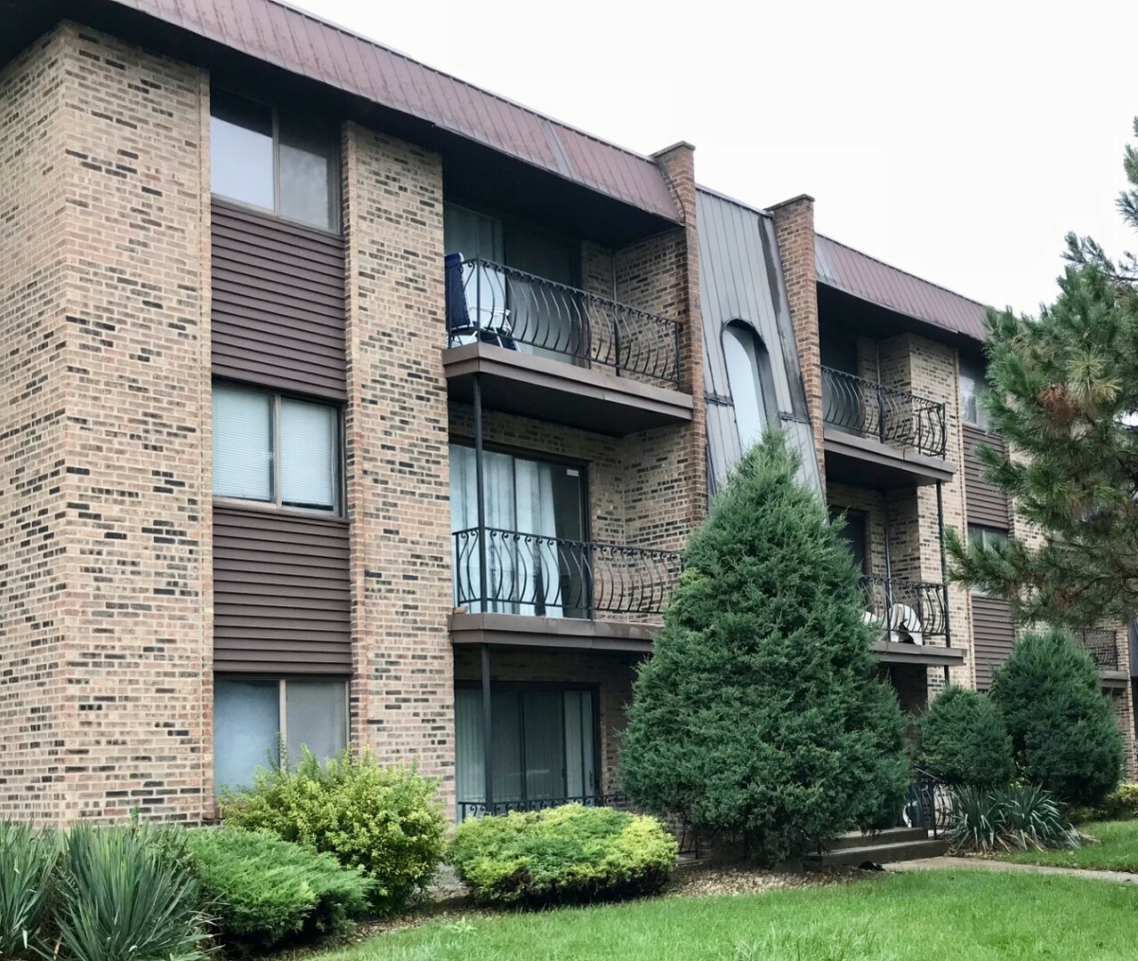 Property Photo: 3002 Bernice Road 101 IL 60438