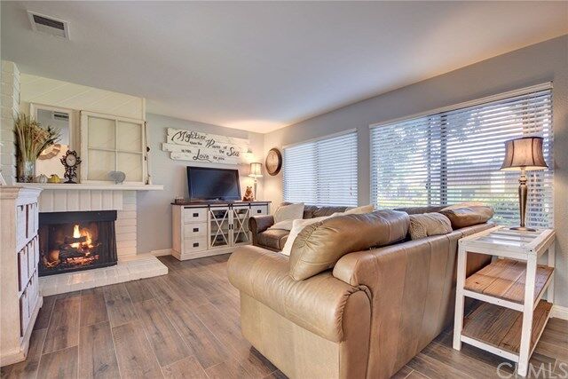 Property Photo:  18577 Edgebrook Lane  CA 92648 