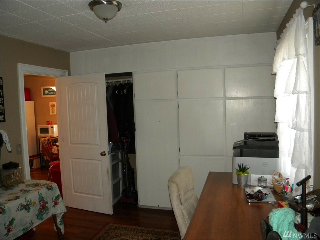 Property Photo: 293 Kentucky WA 98802