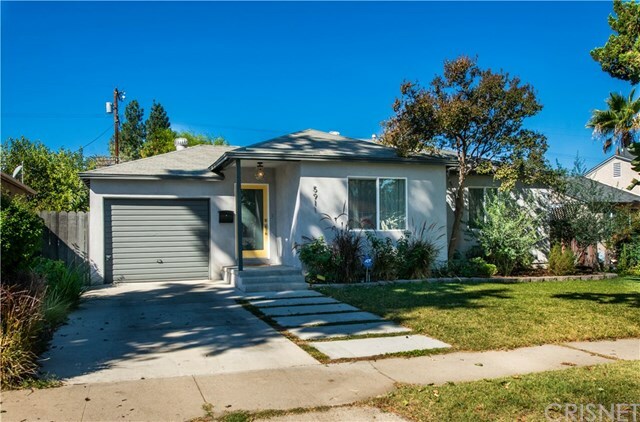 Property Photo:  5911 Hesperia Avenue  CA 91316 