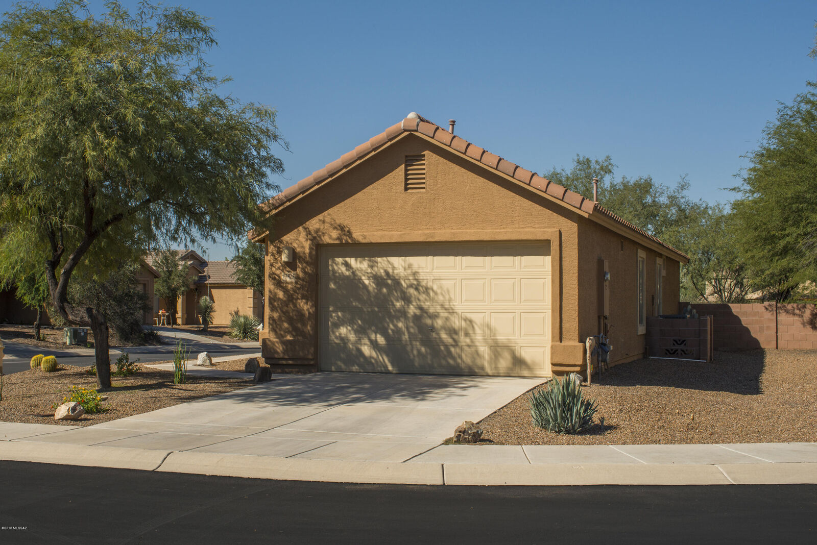 Property Photo:  12825 N Ponderay Drive  AZ 85653 