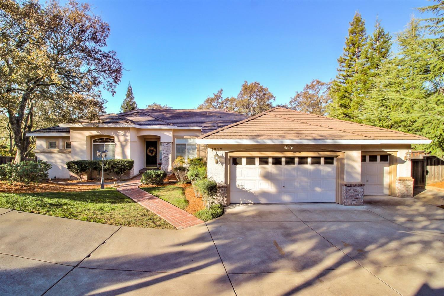 Property Photo:  1517 Halifax Way  CA 95762 