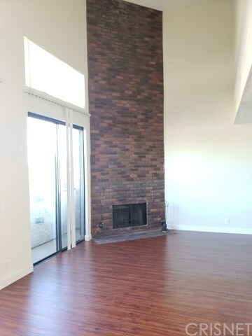 Property Photo:  7515 Winnetka Avenue 302  CA 91306 