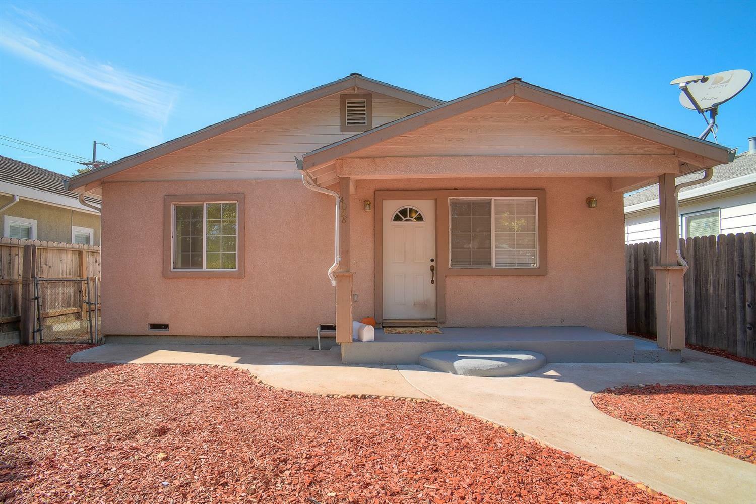 Property Photo:  4028 39th Street  CA 95820 