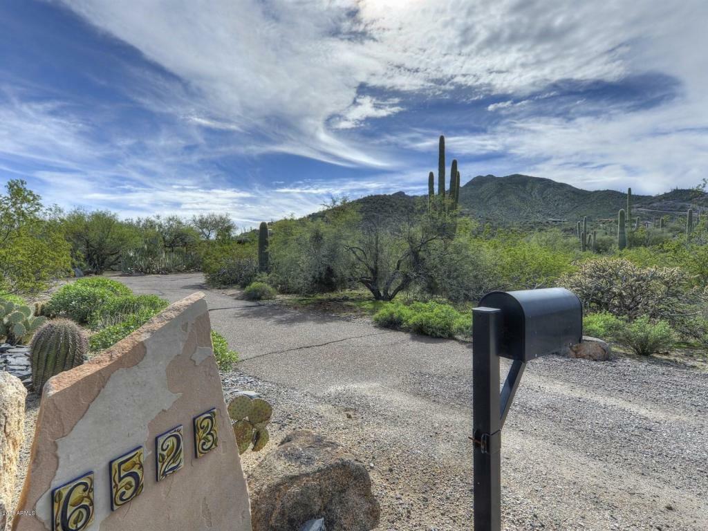 Property Photo:  6523 E Military Road  AZ 85331 