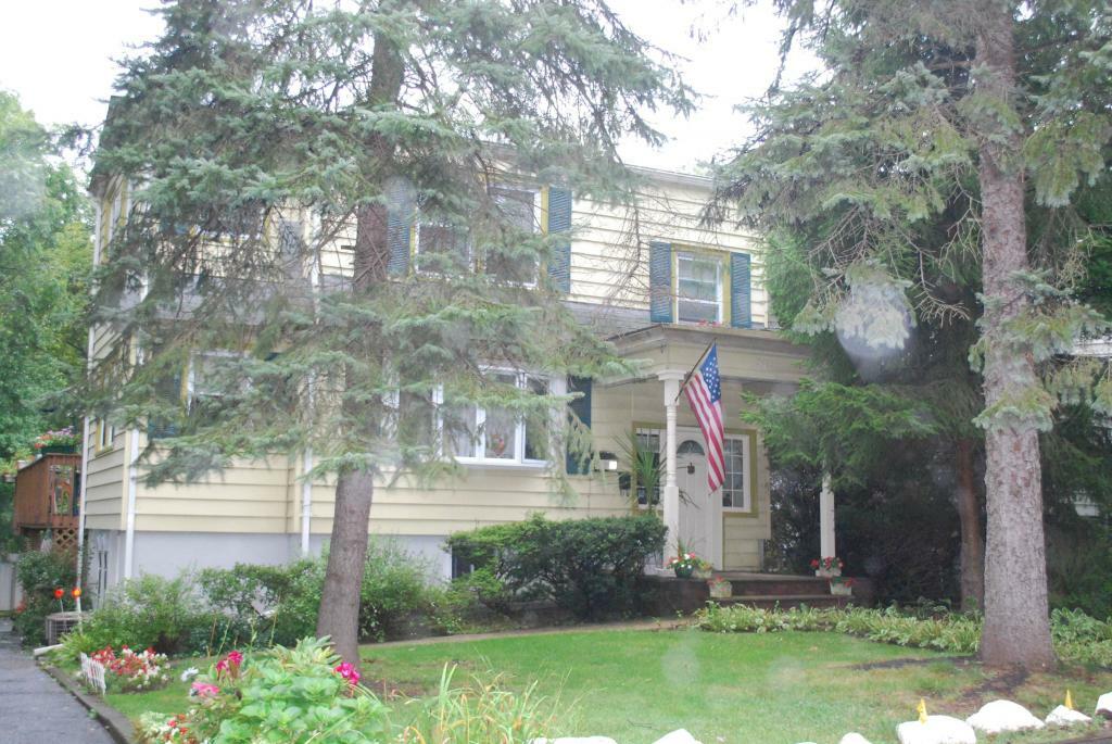 Property Photo:  81 Division Ave  NJ 07901 