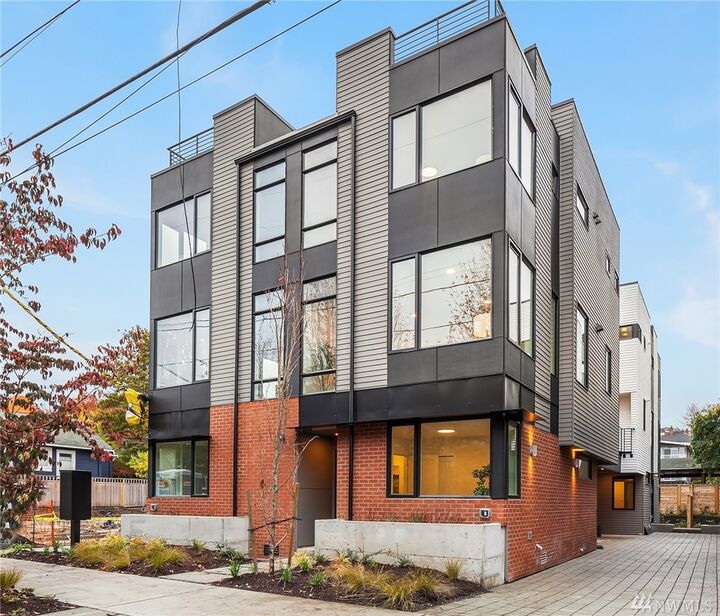 414 10th Ave E A  Seattle WA 98102 photo