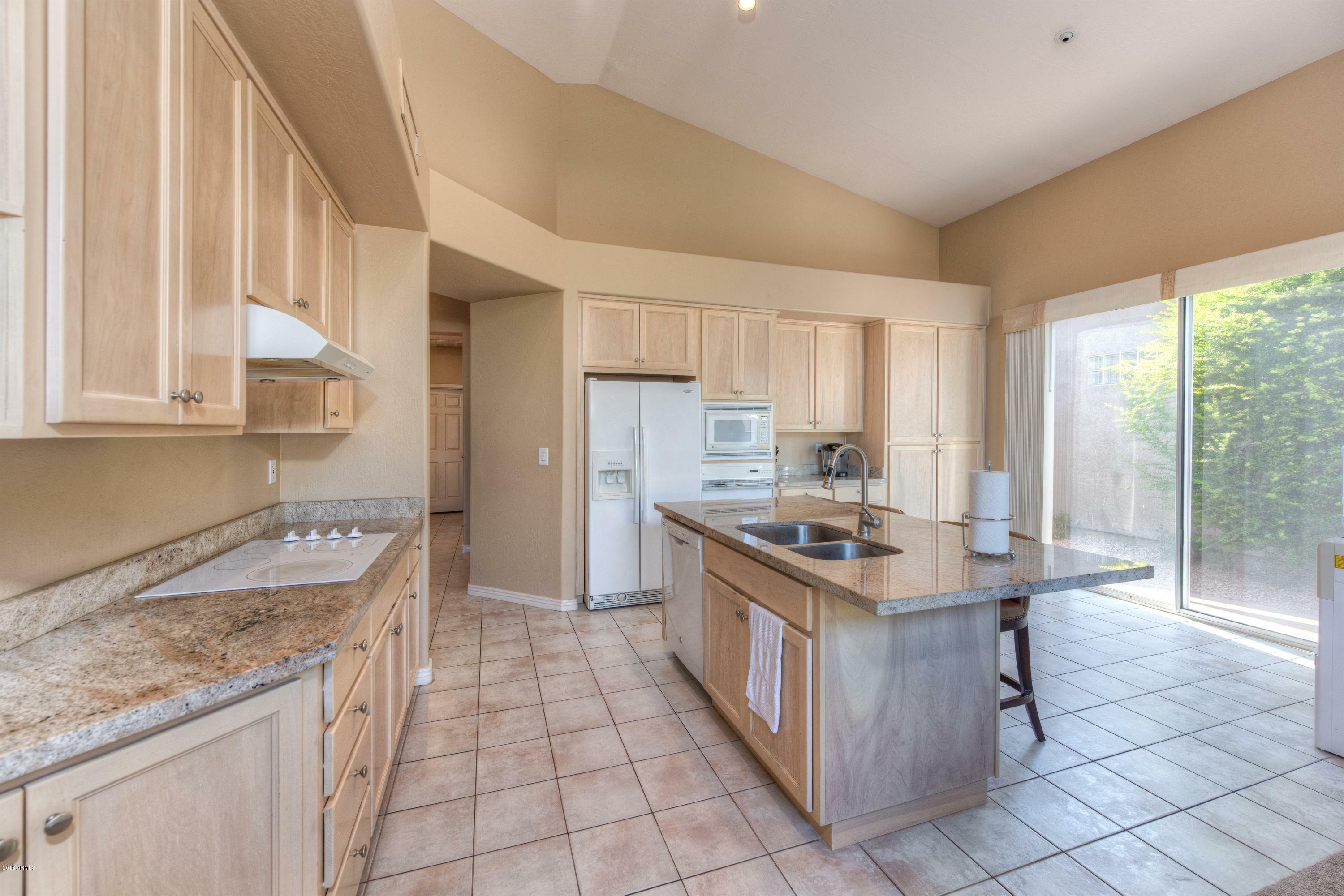Property Photo: 11680 E Caron Street AZ 85259