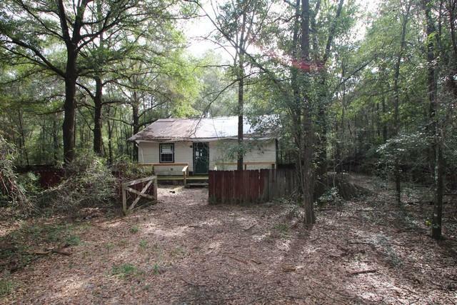 Property Photo:  1066 Country Living Rd Road  FL 32531 