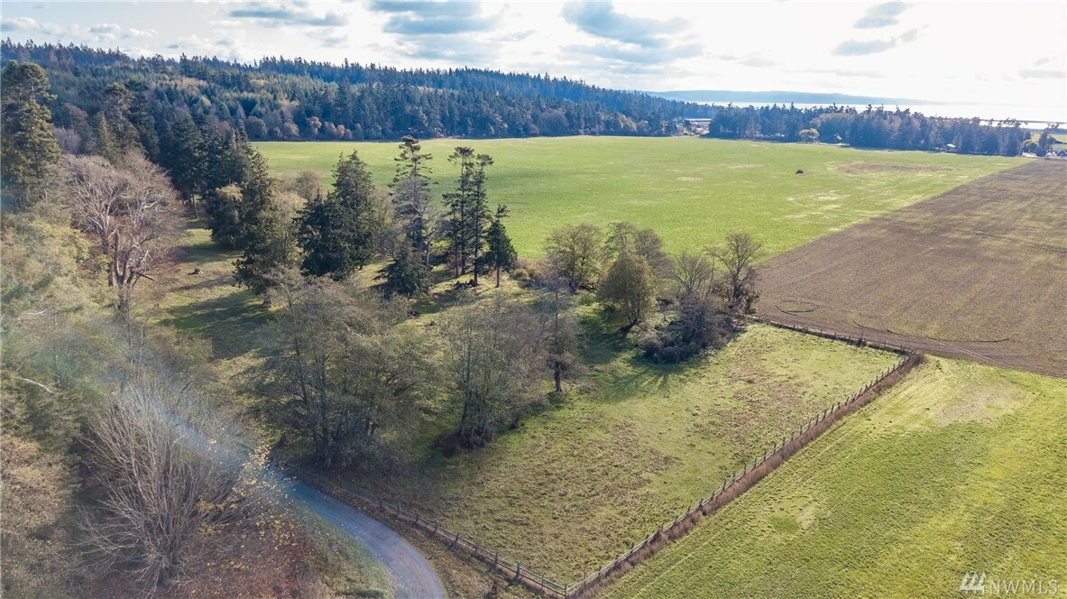 Property Photo:  Xxx Field View Lane  WA 98239 