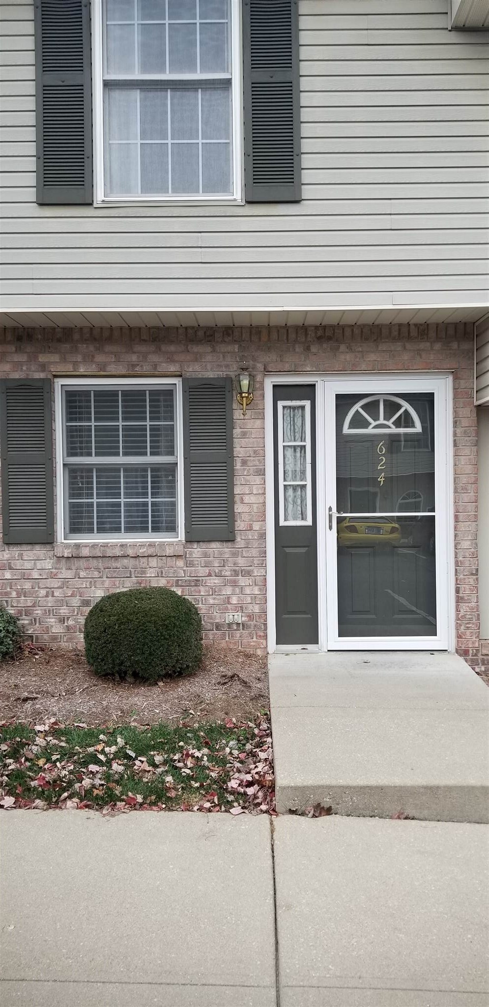 Property Photo: 624 E Sherwood Hills Drive IN 47401