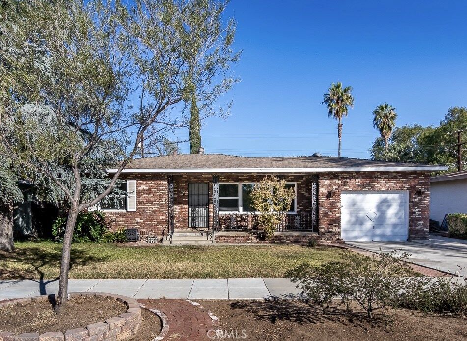 Property Photo: 4725 Sunnyside Drive CA 92506