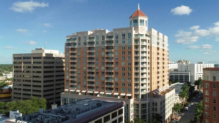 Property Photo: 1350 Main Street 300 FL 34236