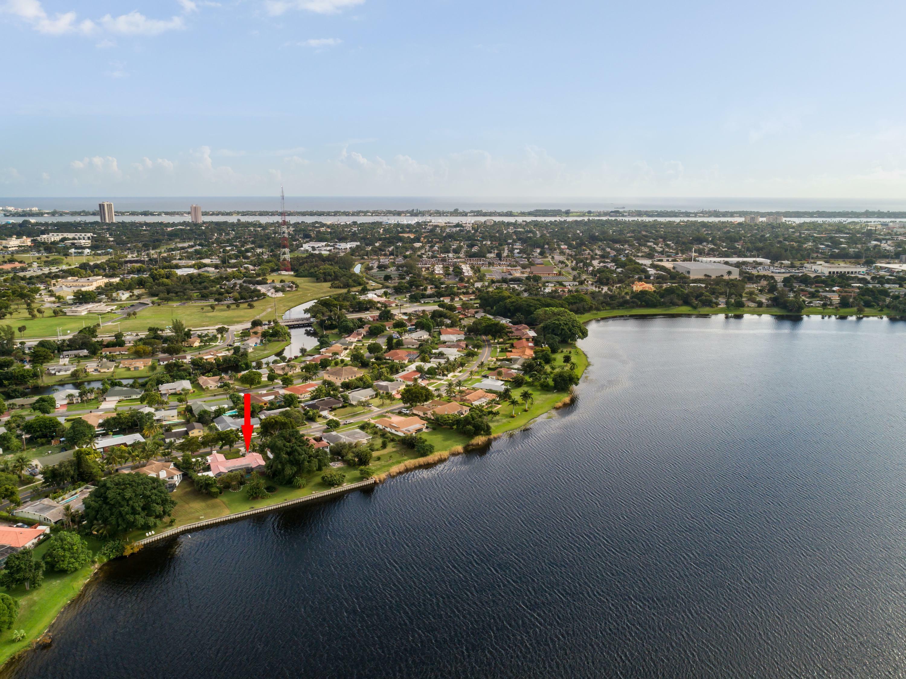 Property Photo:  1530 39th Street  FL 33407 