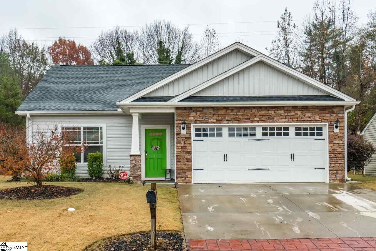 Property Photo: 11 Kavanagh Court SC 29611