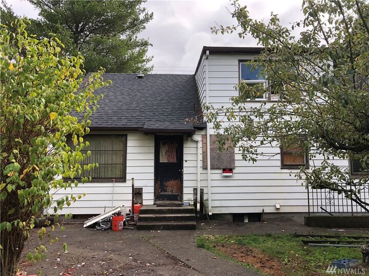 Property Photo: 6630 S Warner St WA 98409