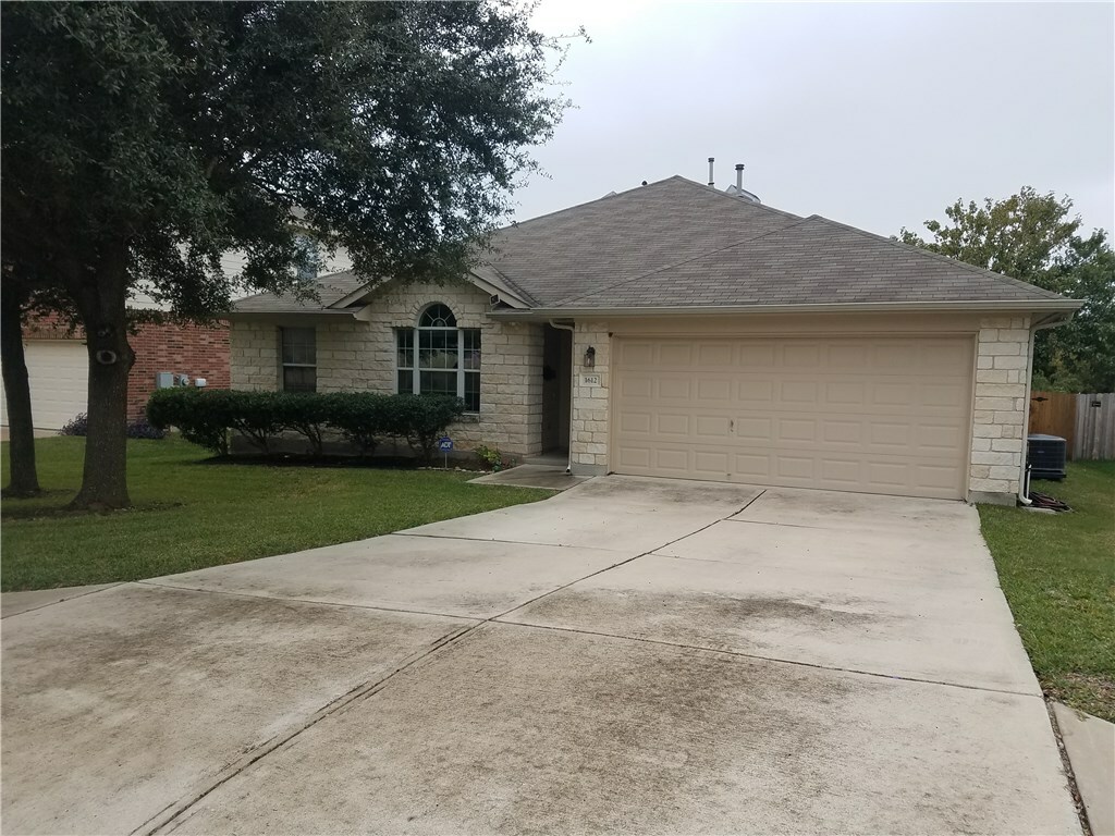 Property Photo:  1612 Ashberry Trail  TX 78626 