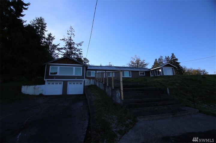 Property Photo: 146 E Frostad WA 98277