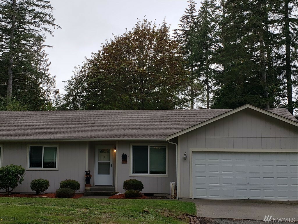 Property Photo:  301 E Timberlake Dr  WA 98584 