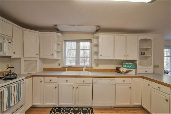 Property Photo:  11 Lisheen Drive  NH 03811 