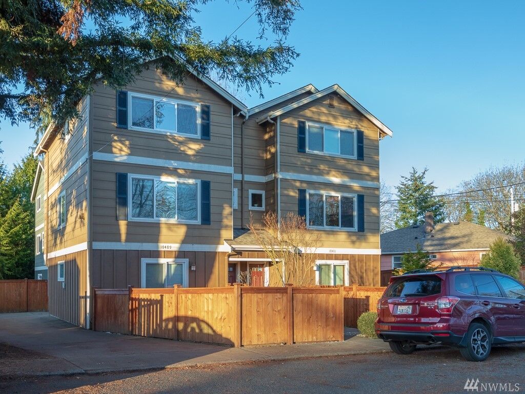 2 bed Seattle home for sale 10409 Alderbrook Place NW, Seattle, WA 98177