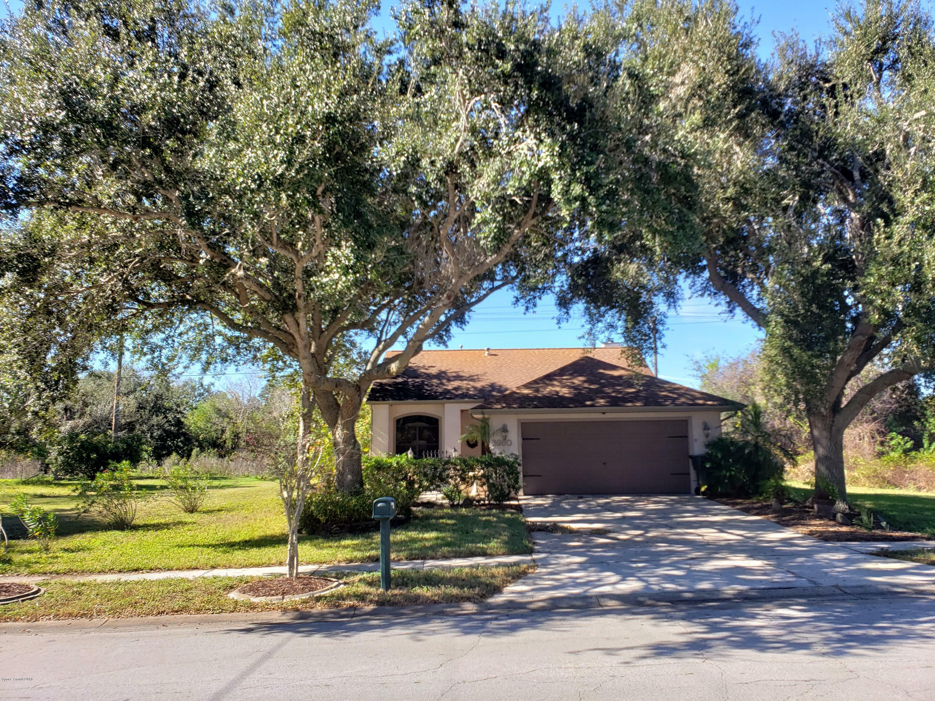 Property Photo:  3960 Raney Road  FL 32780 