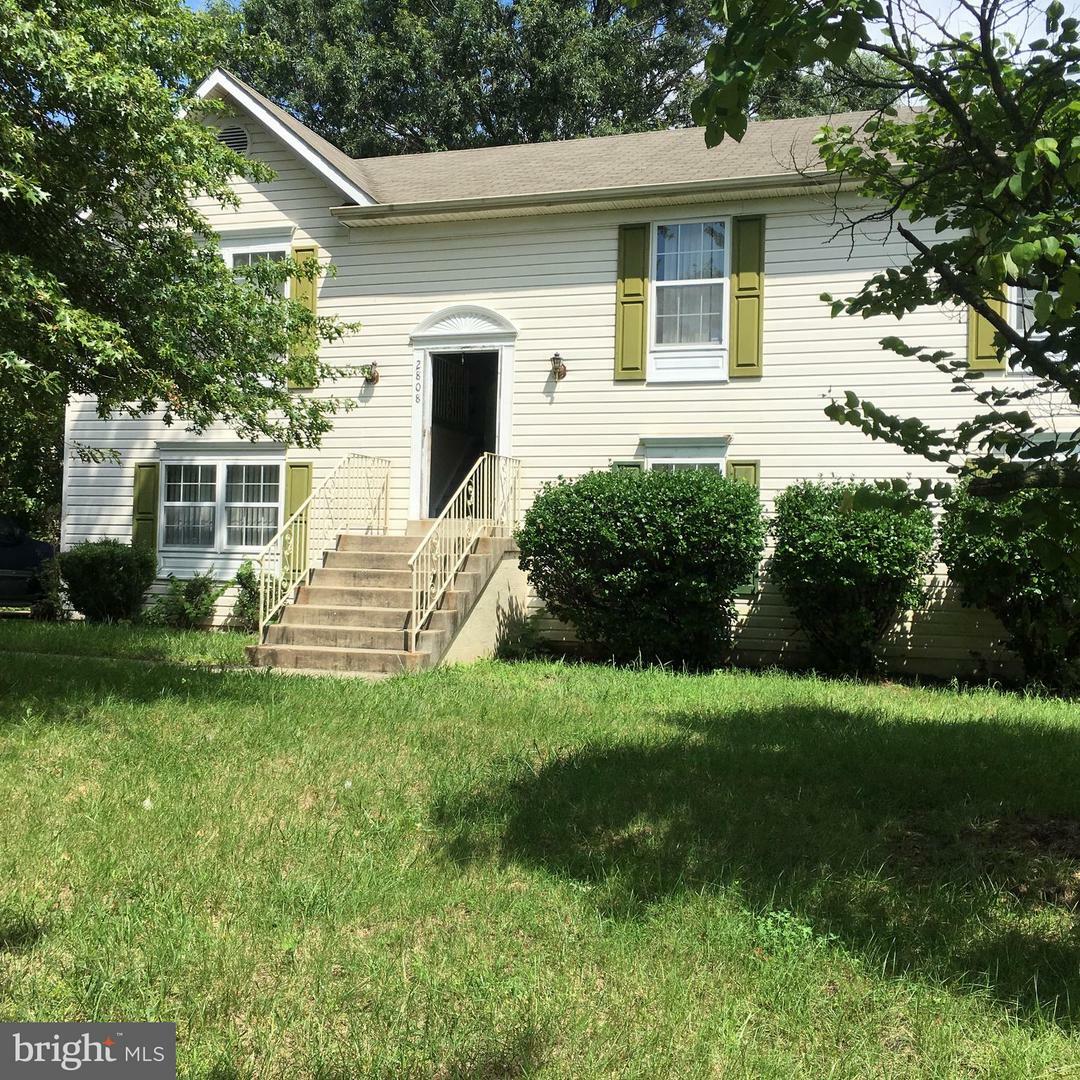 Property Photo:  2808 Mill Crossing Drive  MD 20744 