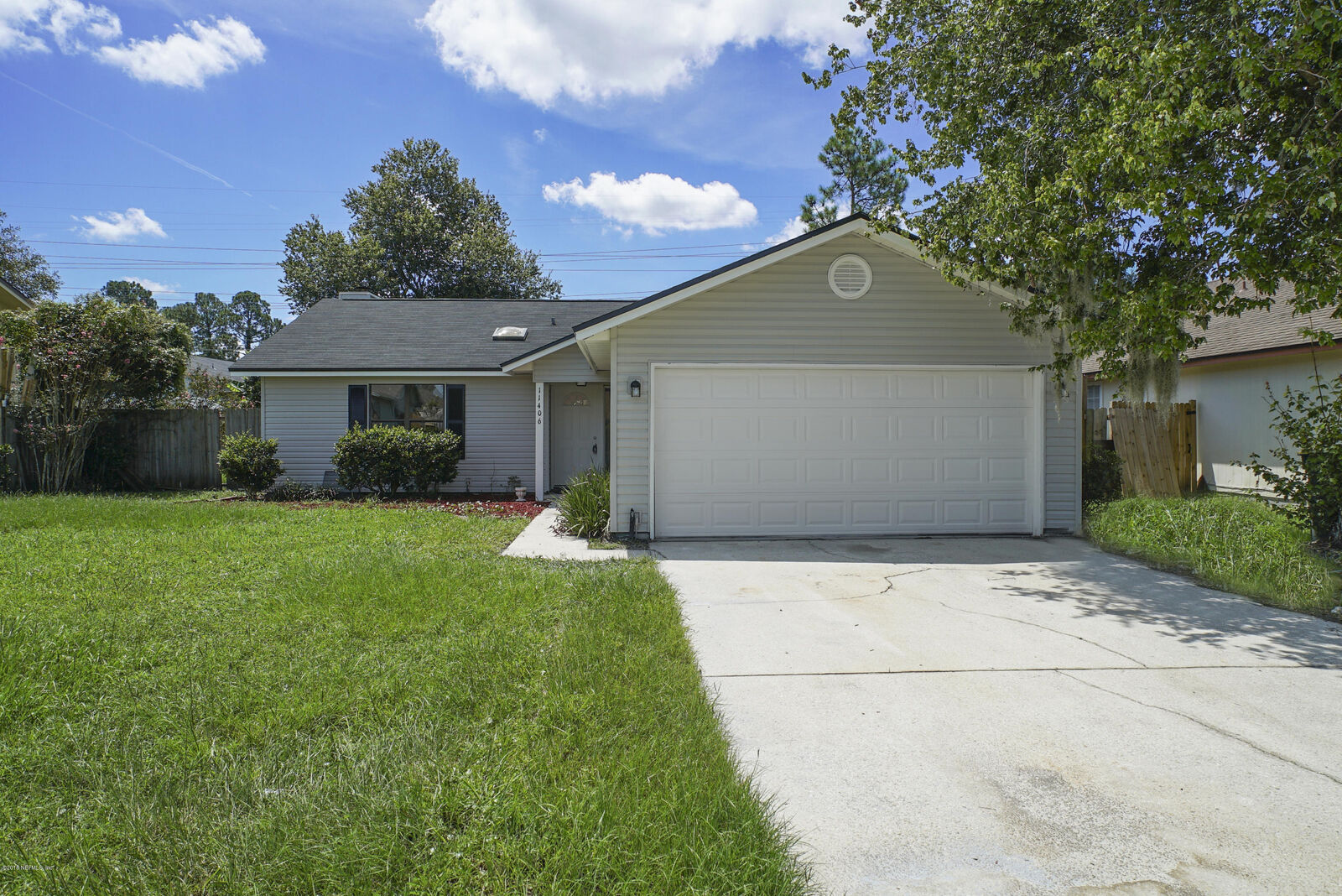 Property Photo: 11406 Prom Point Court FL 32246