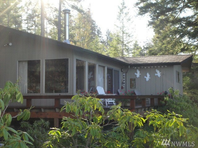 Property Photo:  31 E Howard Cove Lane  WA 98584 