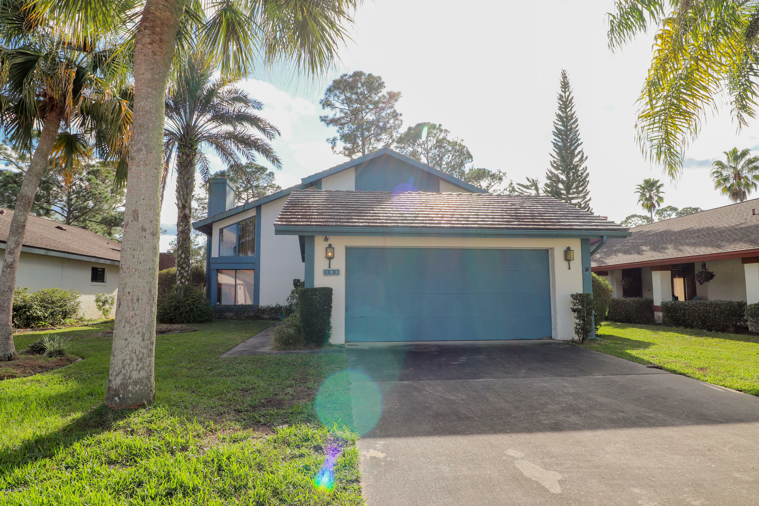 Property Photo:  101 Meadowbrook Circle  FL 32114 