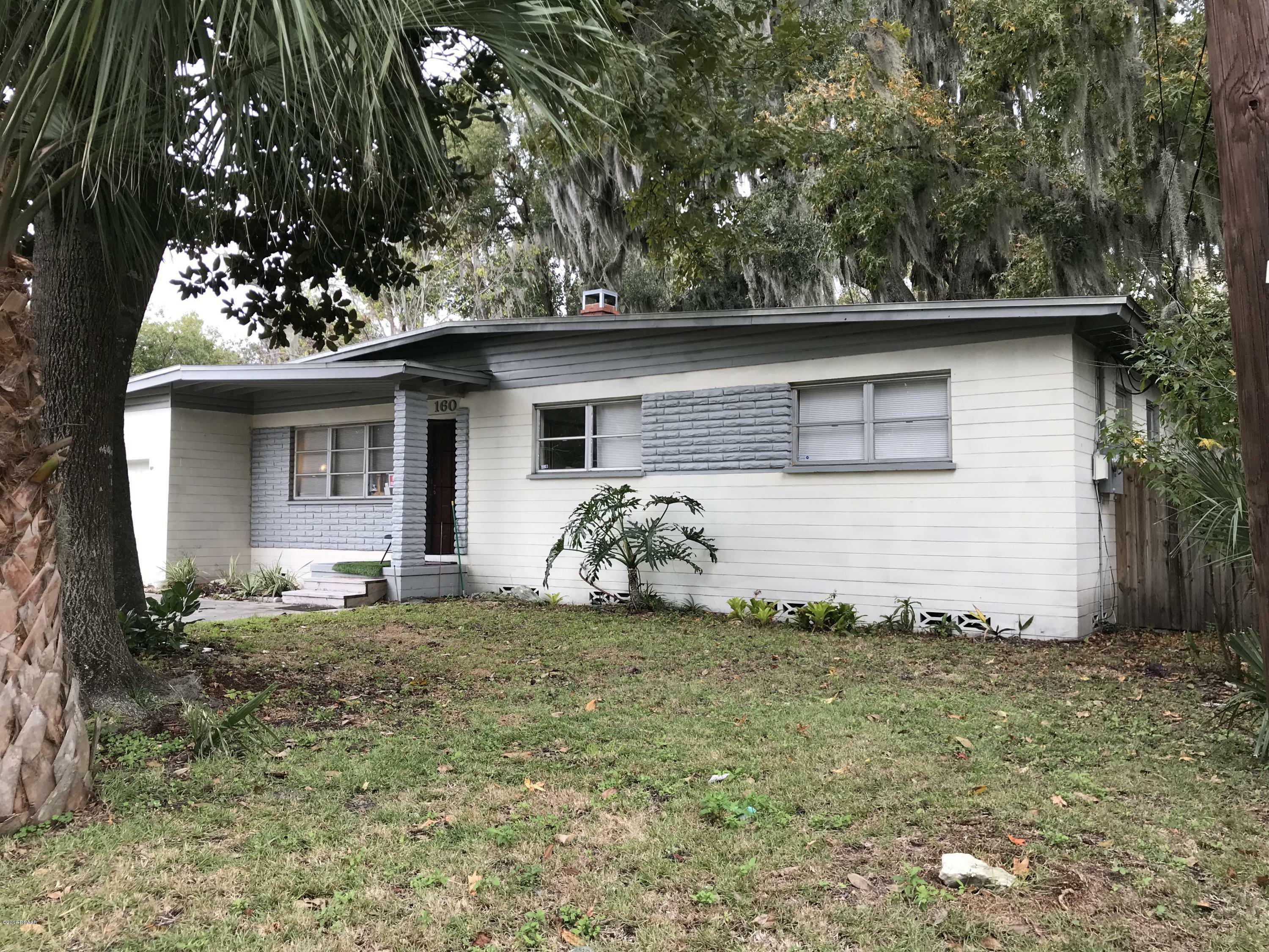 Property Photo:  160 Oakwood Drive  FL 32117 