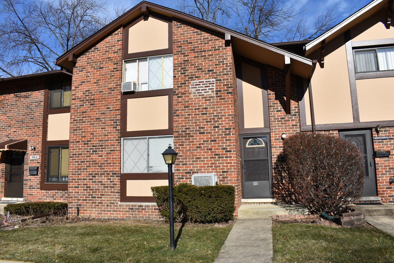 Property Photo:  18W110 Standish Lane  IL 60181 