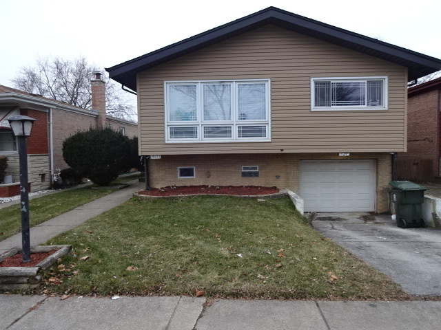 Property Photo:  14243 Drexel Avenue  IL 60419 